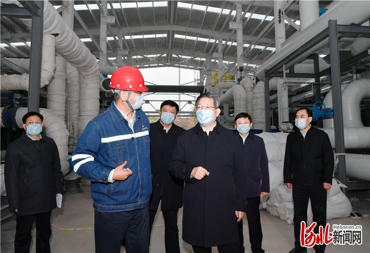 王東峰在石暗訪檢查供暖工作：時刻關心民生冷暖(圖2)